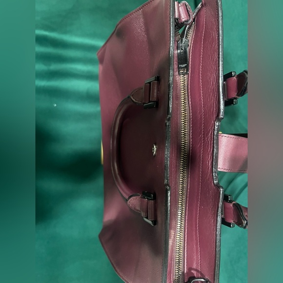 Yves Saint Laurent Cabas Maroon Leather Bag - Picture 4 of 10